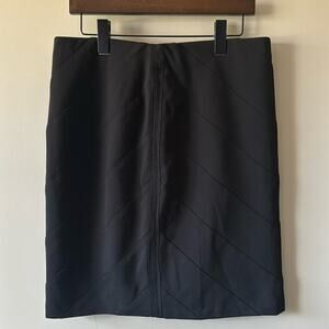 WHITE HOUSE BLACK MARKET INSTANTLY SLIMMING BLACK CHEVRON PENCIL SKIRT SIZE 12